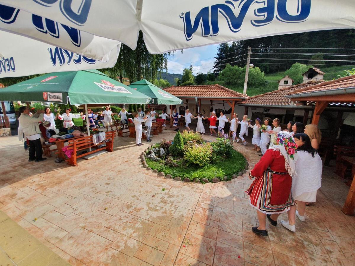 Yagodina Family Hotel Екстер'єр фото
