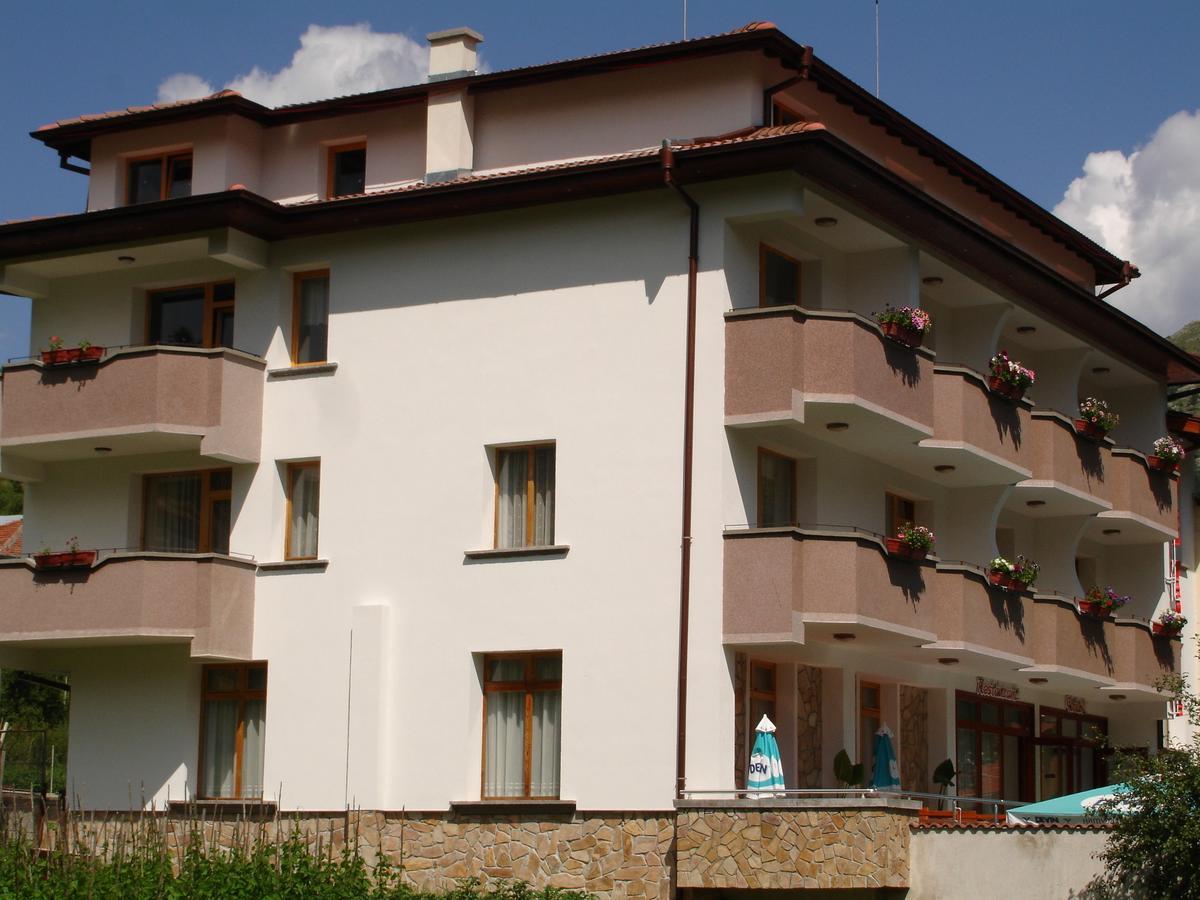 Yagodina Family Hotel Екстер'єр фото
