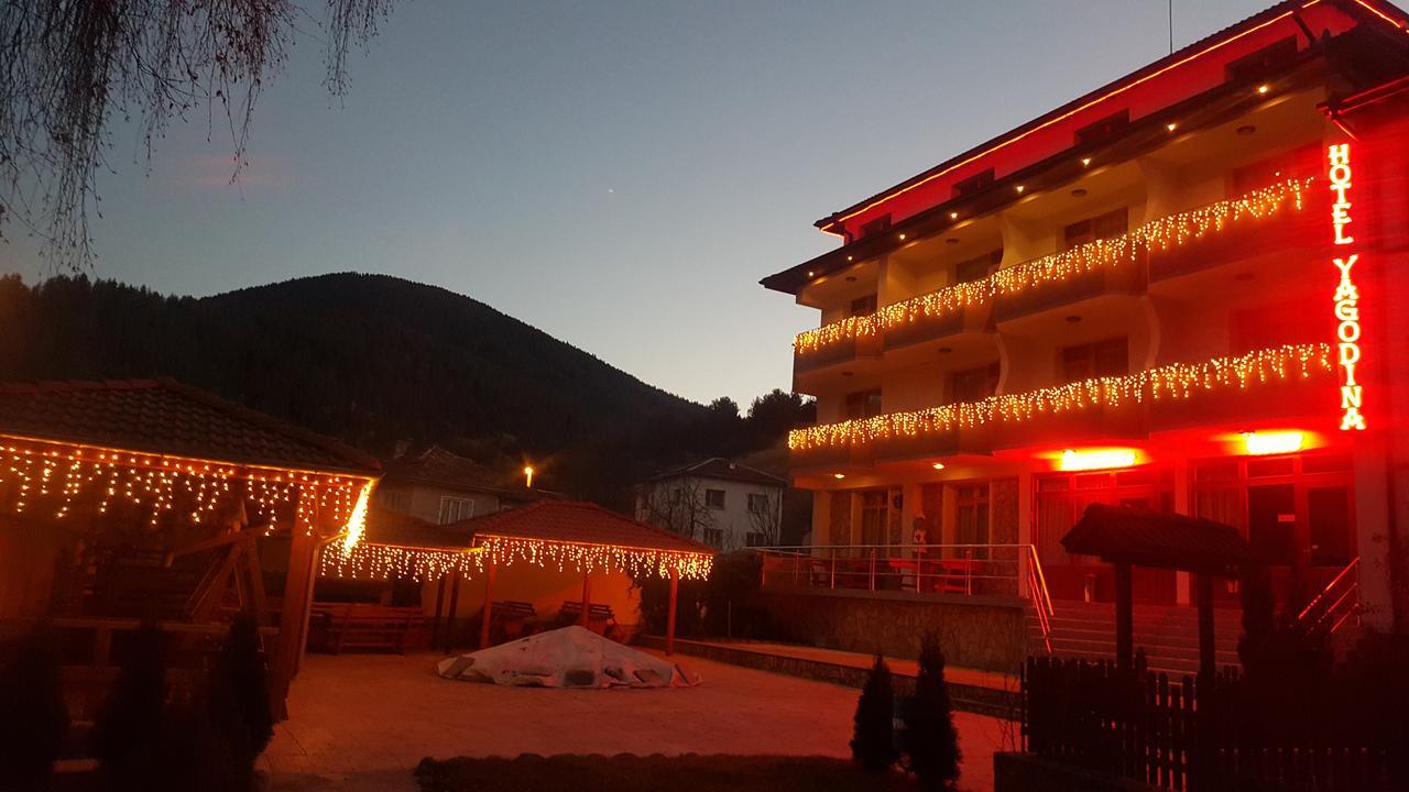 Yagodina Family Hotel Екстер'єр фото